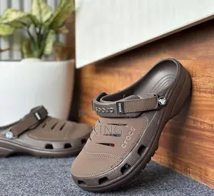Leather Yukon Crocs. Black -Brown Originals