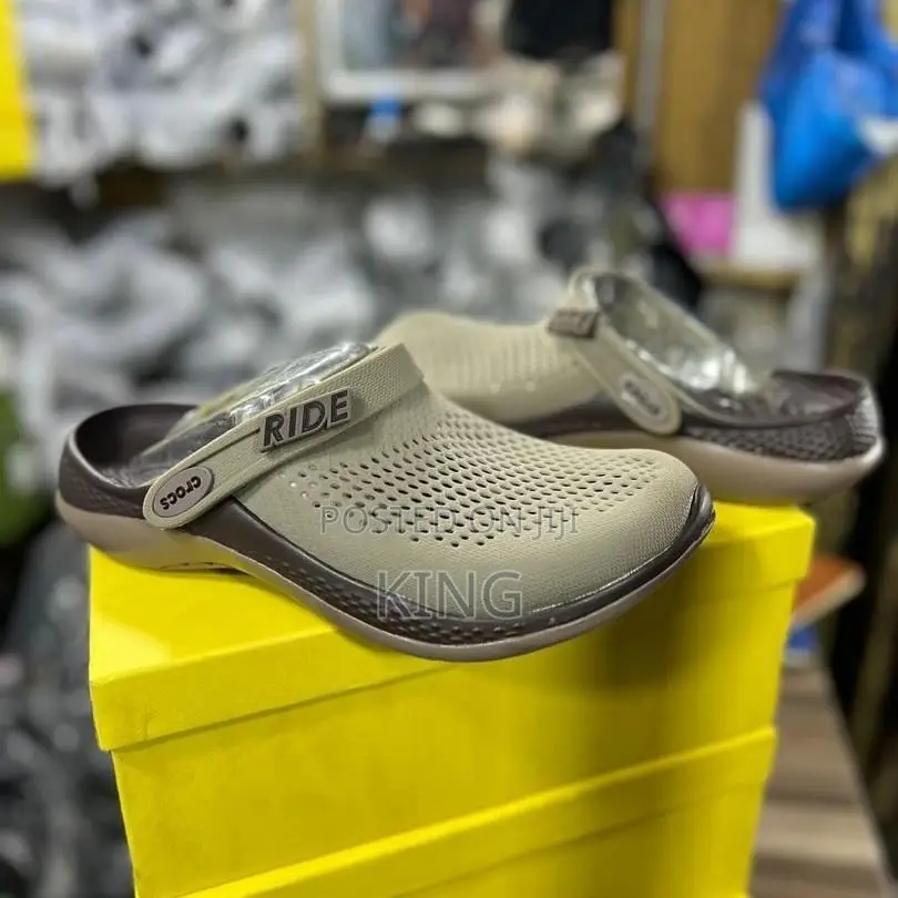 Crocs Brown Caiman