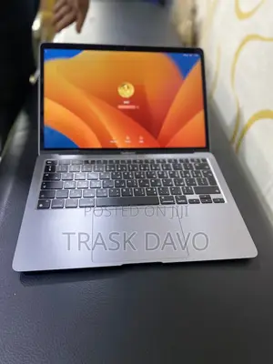 Laptop Apple MacBook Pro 2021 M1 8GB Intel Core I5 SSD 256GB