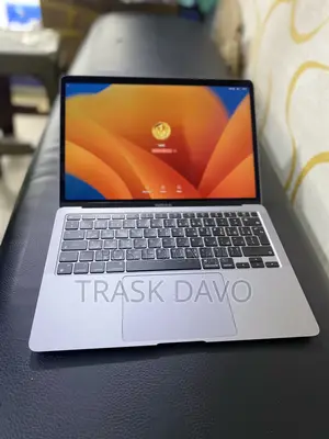 Laptop Apple MacBook Pro 2021 M1 8GB Intel Core I5 SSD 256GB