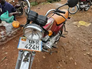 Bajaj Boxer 2023 Red