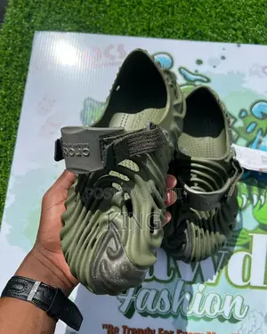 Pollex Crocs. Green Clog