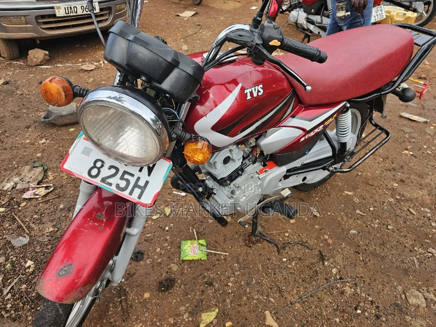 TVS HLX 125 2023 Red