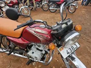 Bajaj Boxer 2023 Red