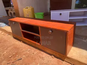 Simple Tvstand