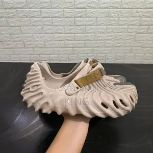 Saleh Pollex Crocs