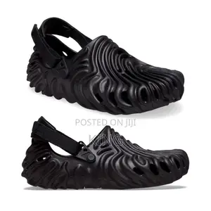 Jony Black Crocs