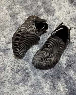 Zani Crocs Black