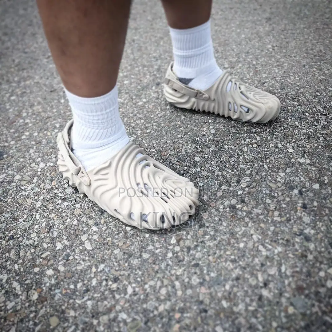 Athe Pollex Crocs