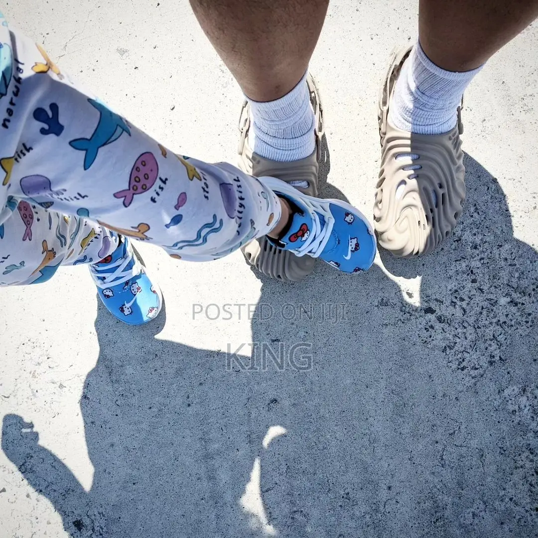 Athe Pollex Crocs