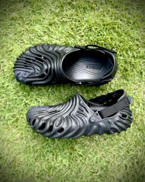 Canmwan Crocs