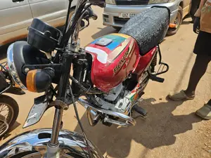 Bajaj Boxer 2022 Red