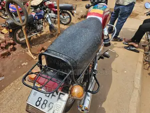Bajaj Boxer 2022 Red
