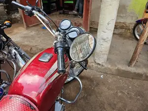 Bajaj Boxer 2023 Red