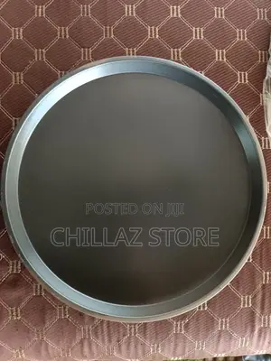 Black Round Pizza Tray