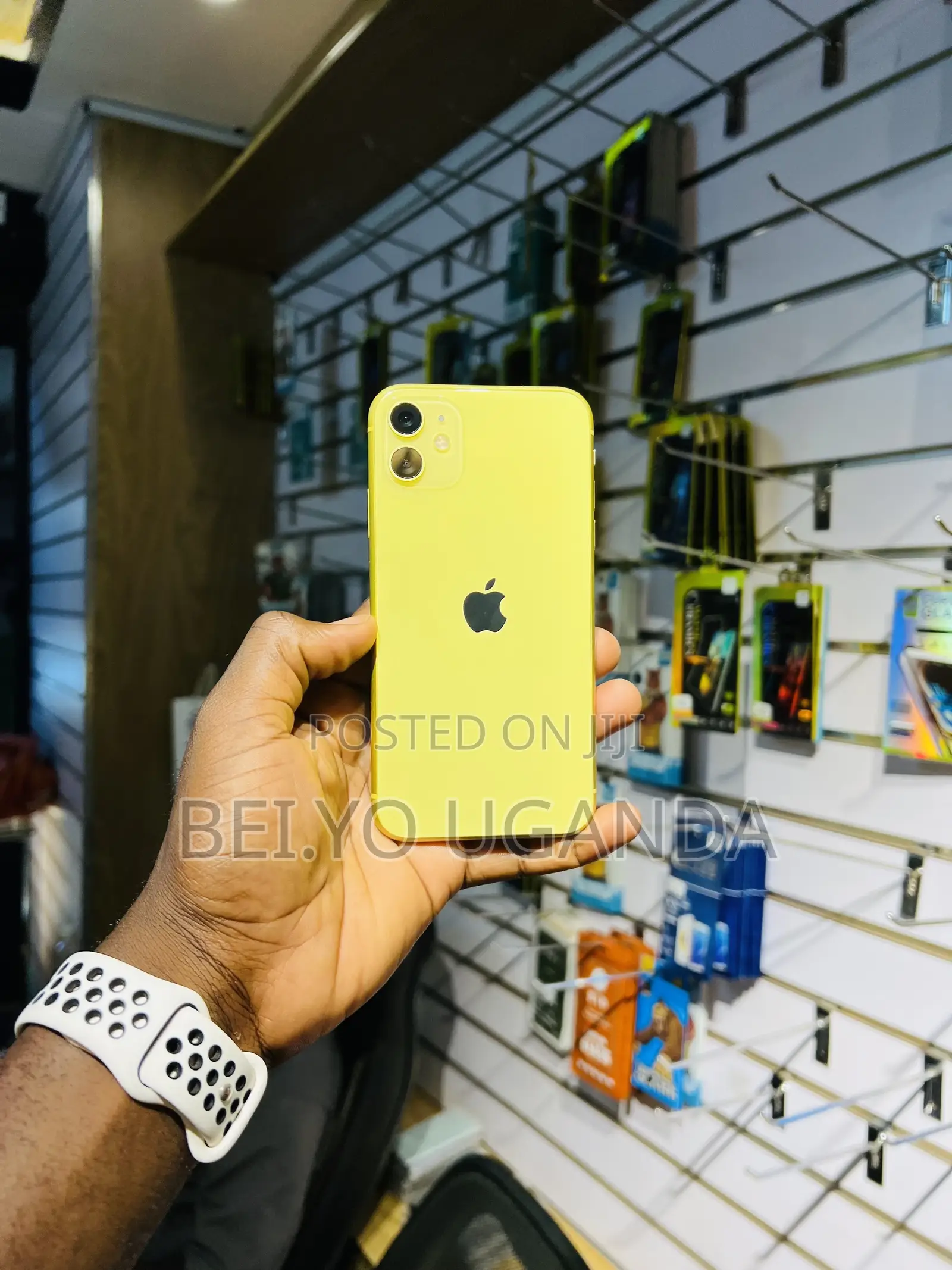 Apple iPhone 11 128 GB Yellow