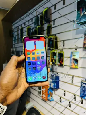 Apple iPhone 11 128 GB Yellow