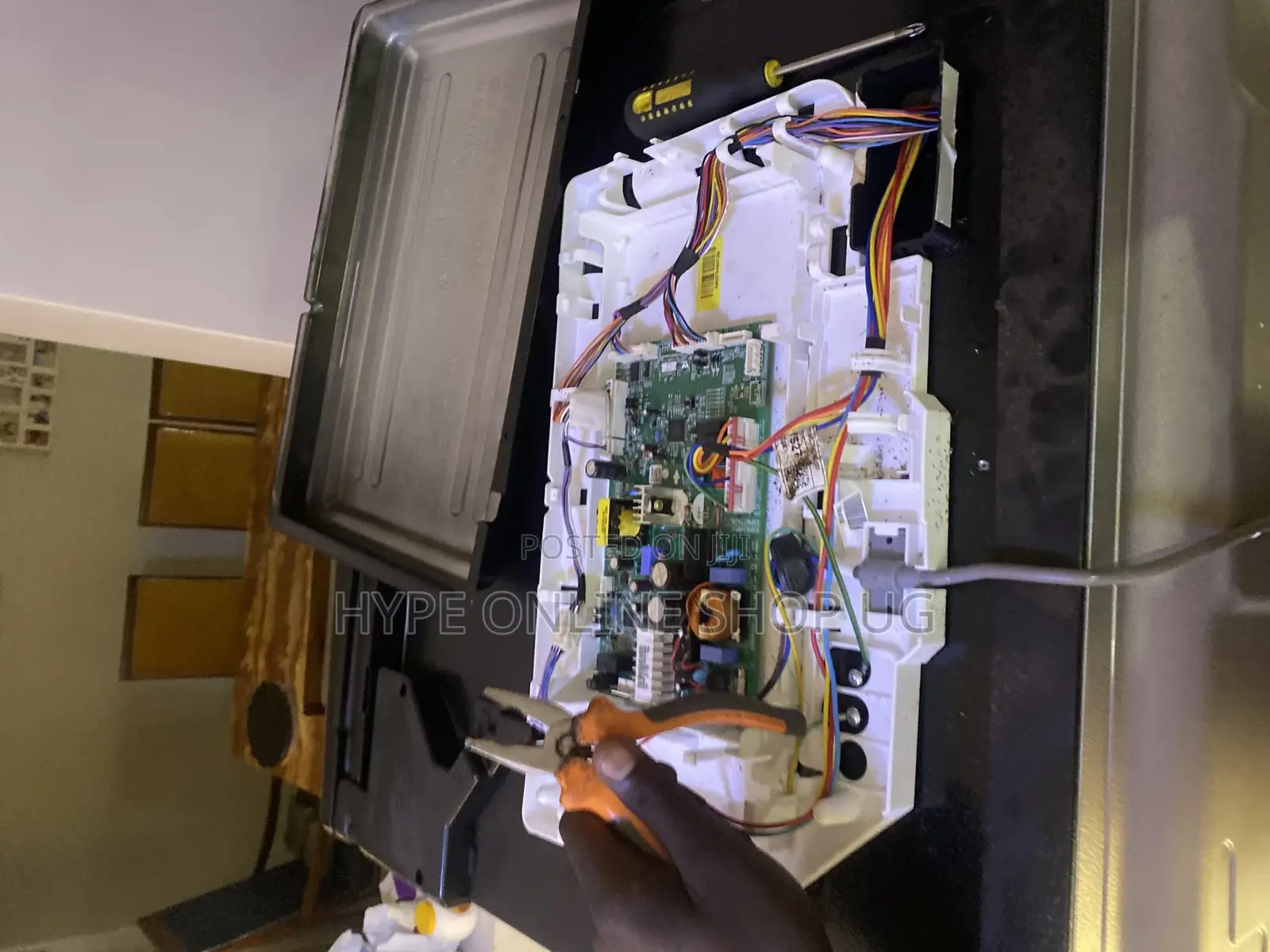 Lg Socket Repairs