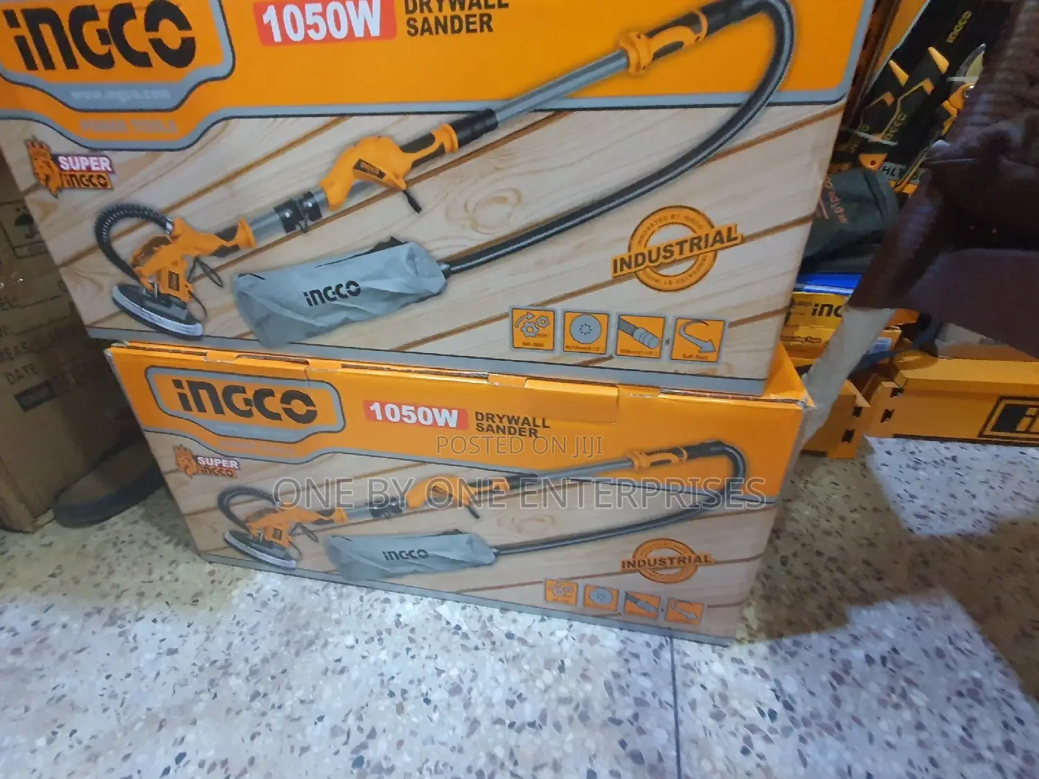 INGCO Drywall Sander 1050W With LED Light and Dust Bag
