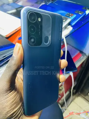 Tecno Spark 8C 64 GB Gray