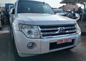 Mitsubishi Pajero 3.2 Di-Dc GLS 2011 White