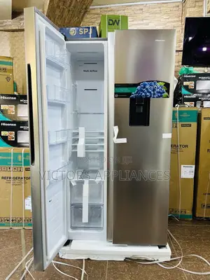 High End Hisense Side by Side Refrigerator 670L