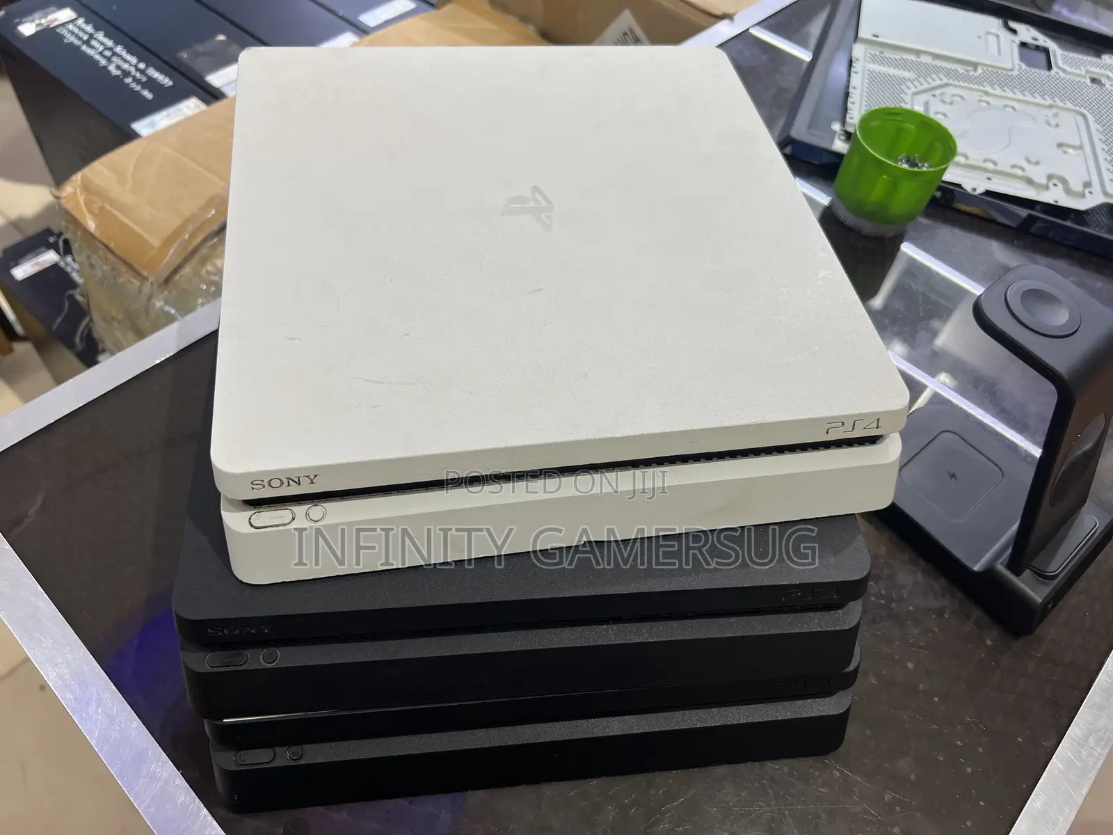 PS4 Slim With Games