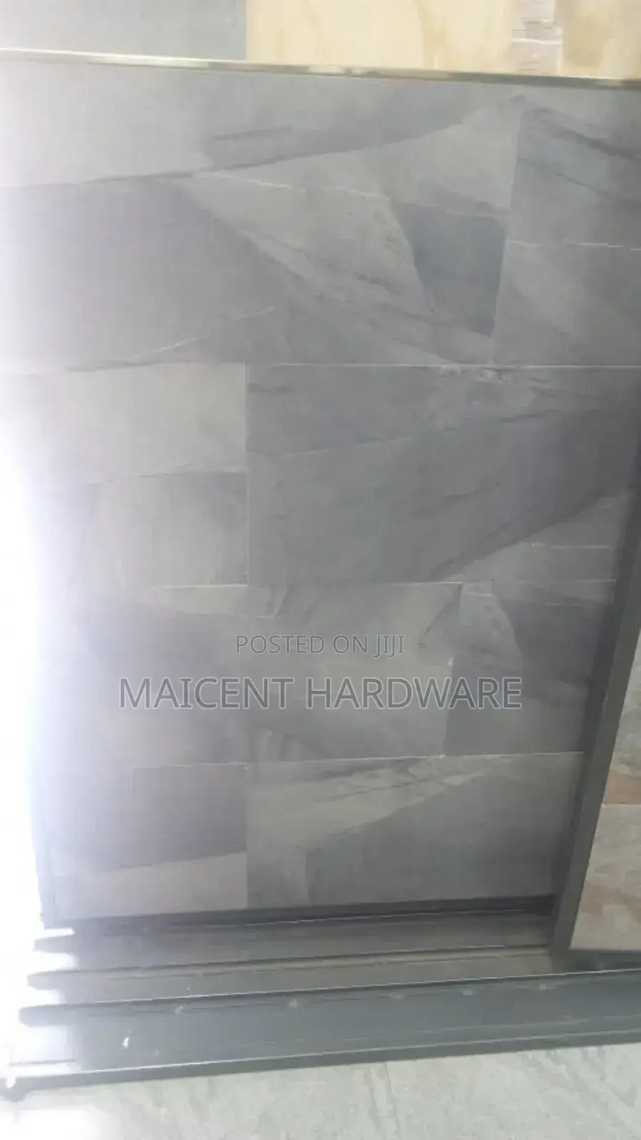 Wall Tiles Chain