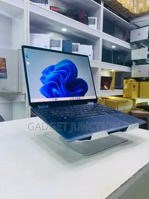 New Laptop HP Spectre 14 16GB Intel Core I7 SSD 256GB