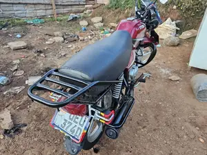 TVS HLX 125 2018 Red