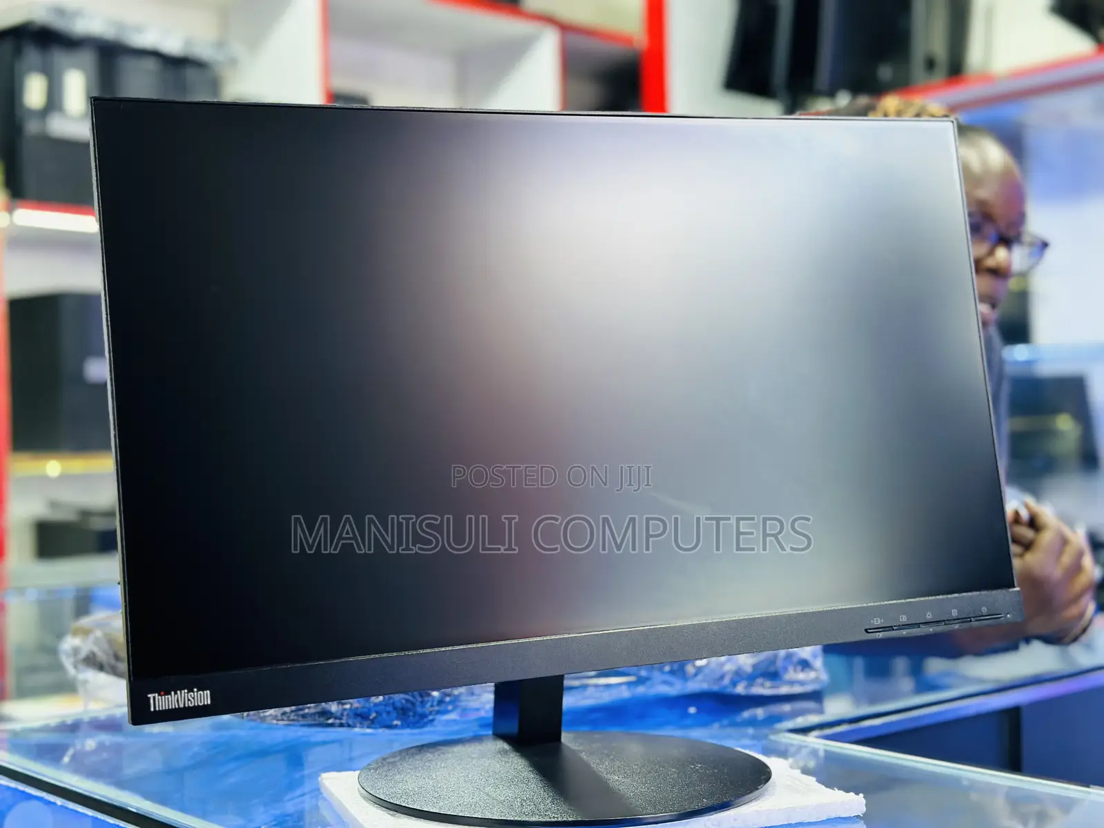 Monitor Lenovo 24 Inch Screen Ips, USB 3.0, HDMI, DP,