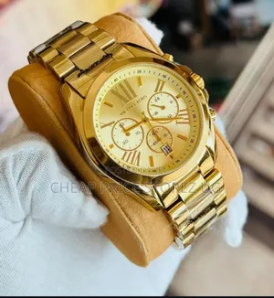 Pre-Owned: Michael Kors Bradshaw Chronograph Watch. Gold