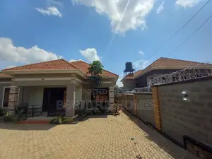 Furnished 5bdrm House in Kira for sale