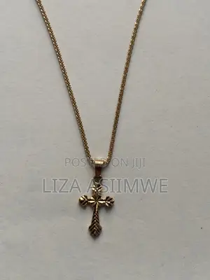Simple Necklaces With a Cross Pendant