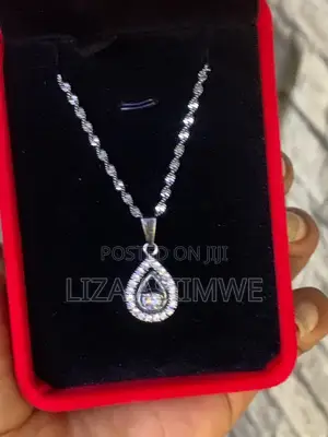 Simple Lady’S Necklaces