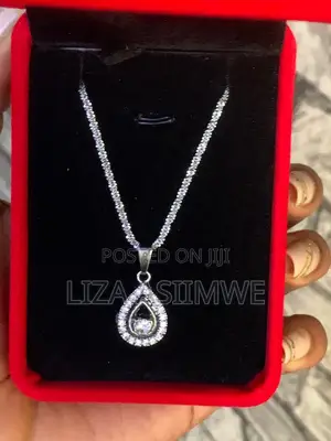 Simple Lady’S Necklaces