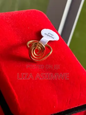Simple Lady’S Rings