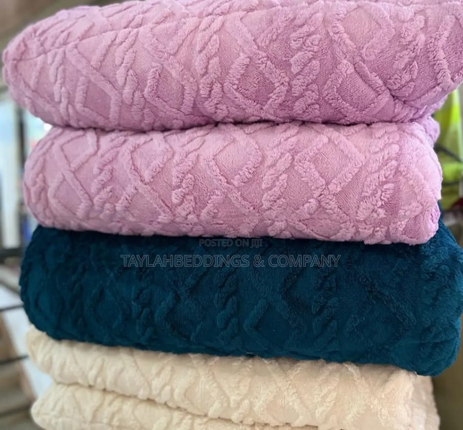 3pc Comforter Duvet- Tufted Fleece Comforter - Crimson