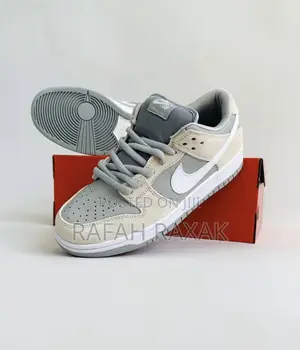 Original Nike SB Dunk Low Summit White Wolf Grey Sneaker