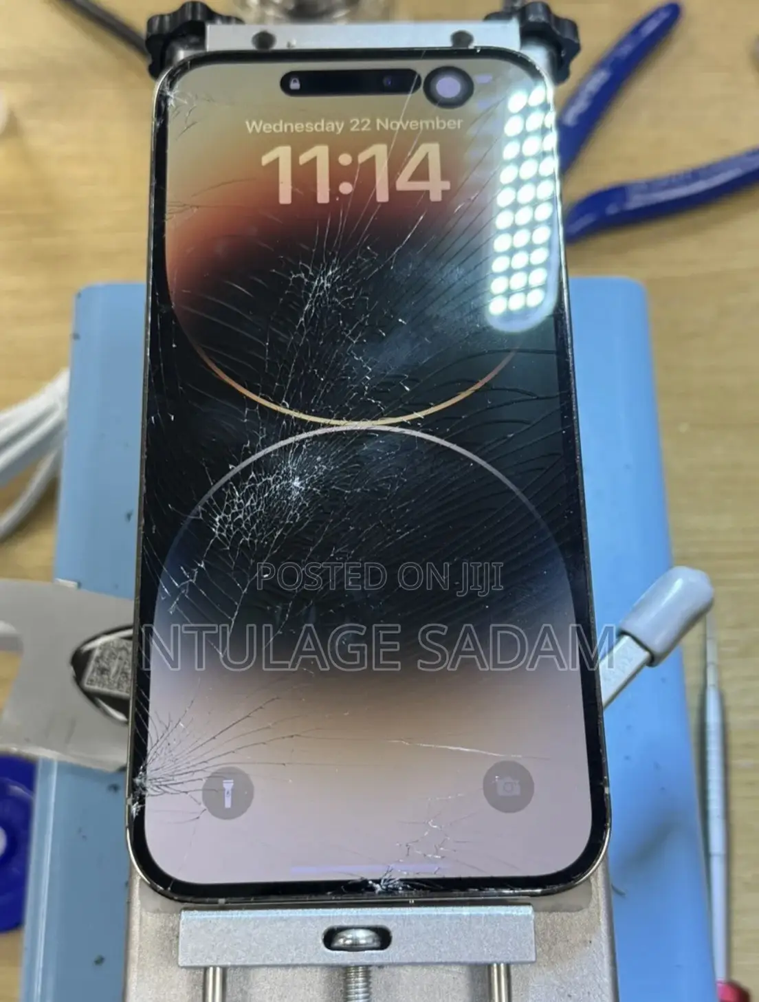 iPhone Broken Back or Screen Repair Service