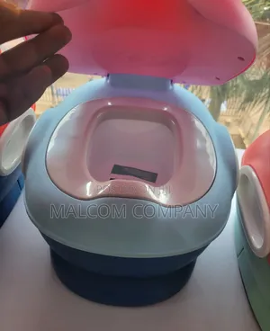 Kid's Potty With Cover.( Free Delivery)