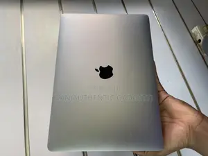 Laptop Apple MacBook Pro 2020 8GB Intel Core I5 SSD 256GB