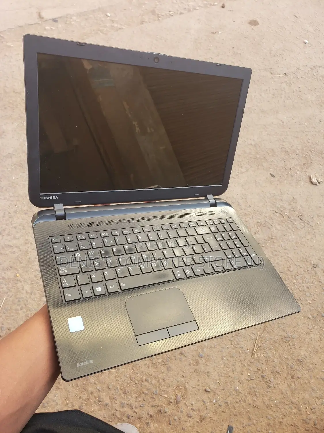 Laptop Toshiba Satellite C655D 4GB Intel Celeron HDD+SSD 500GB