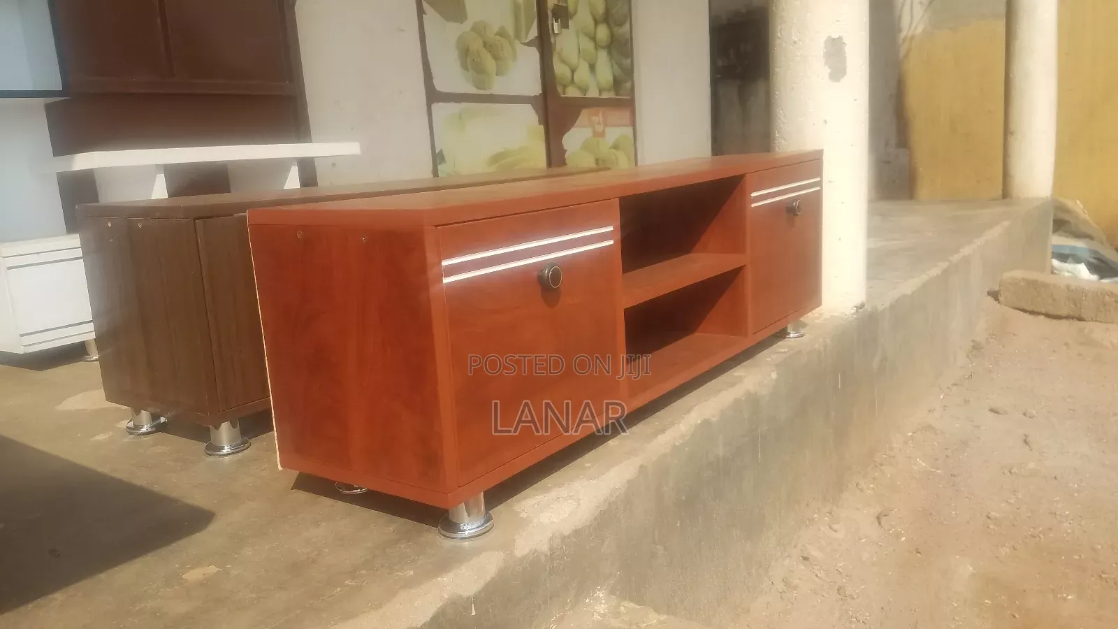 Simple Tvstand