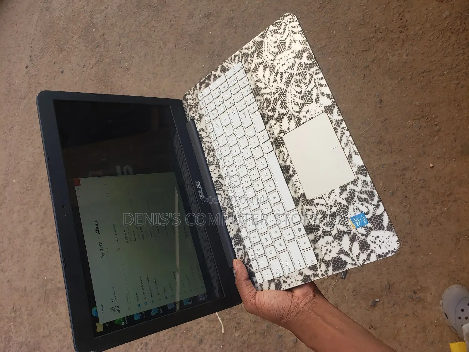 Laptop Asus E406SA 4GB Intel Core I7 HDD+SSD 500GB