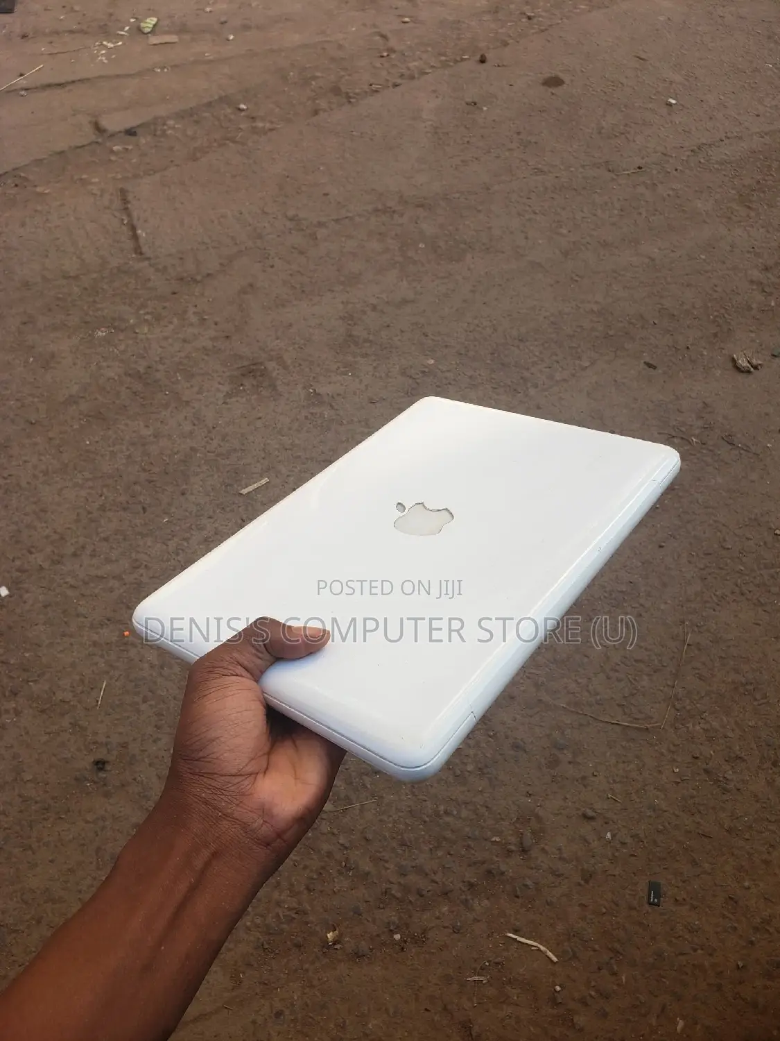 Laptop Apple MacBook 4GB Intel Core I3 SSD 320GB