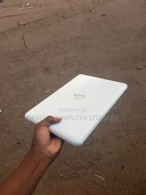 Laptop Apple MacBook 4GB Intel Core I3 SSD 320GB