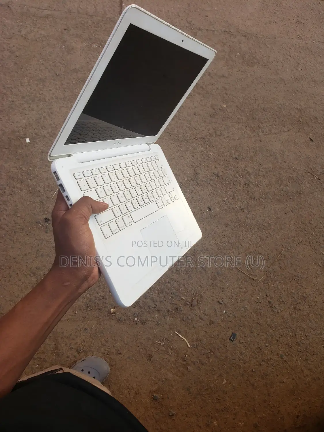 Laptop Apple MacBook 4GB Intel Core I3 SSD 320GB
