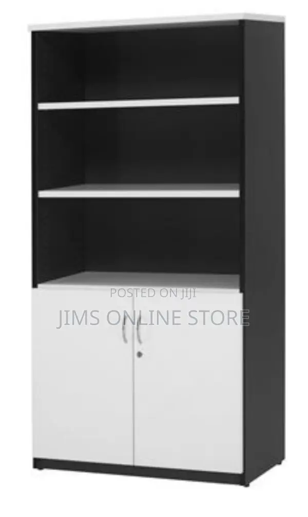 Black and White Book Shelf