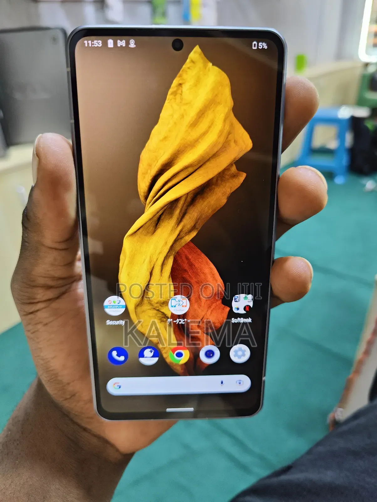 Sharp Aquos R6 128 GB Silver